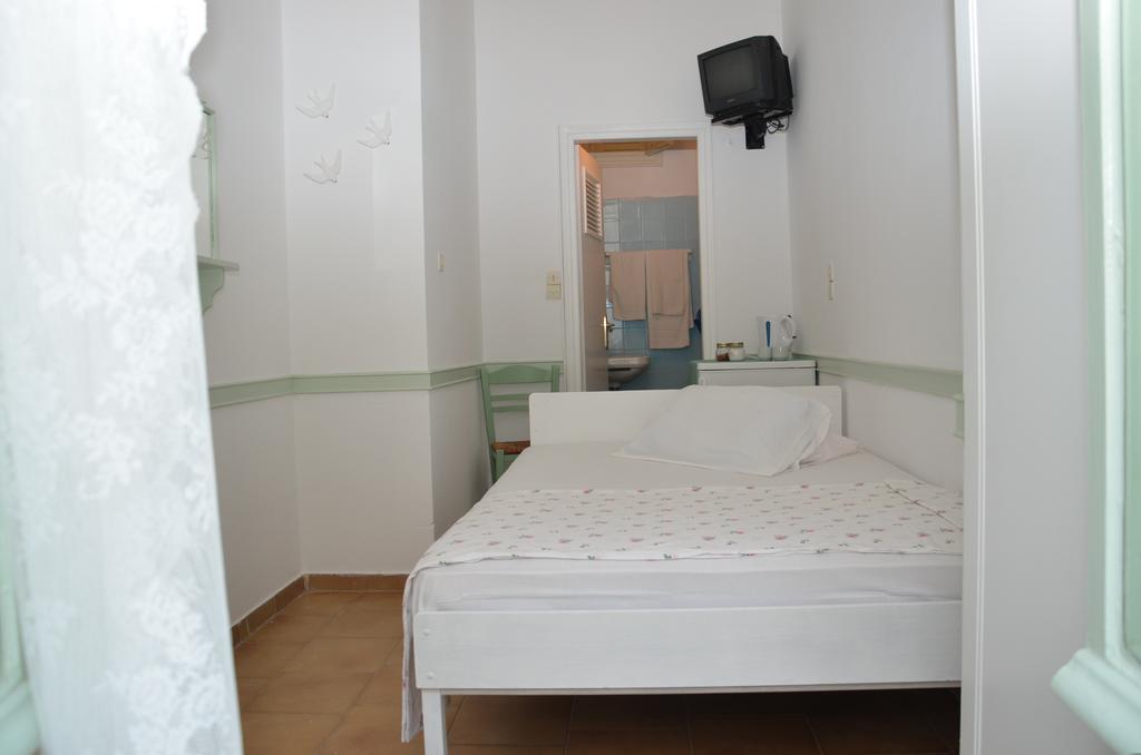 Aegli Rooms Тинос Стая снимка